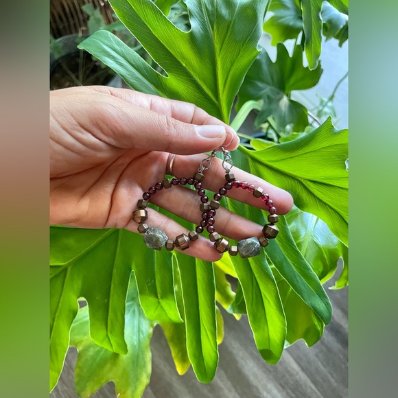 Labradorite - Hematite - Garnet Earrings - Picture 2 of 5